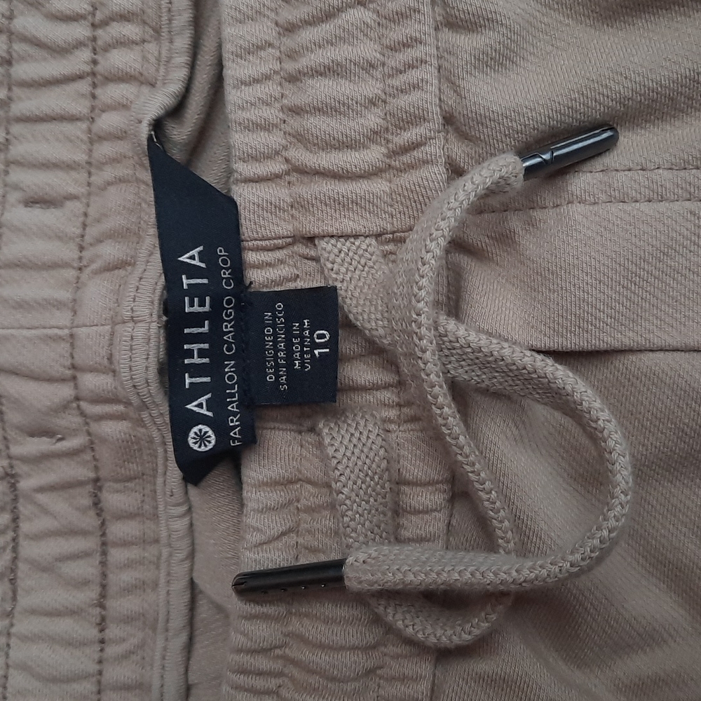 Athleta Farallon Cargo Crop Pant - Picture 8 of 9